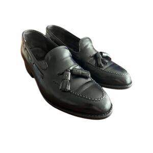 Johnston & Murphy Men's sz 7.5D/B Tassel Loafers New Soles